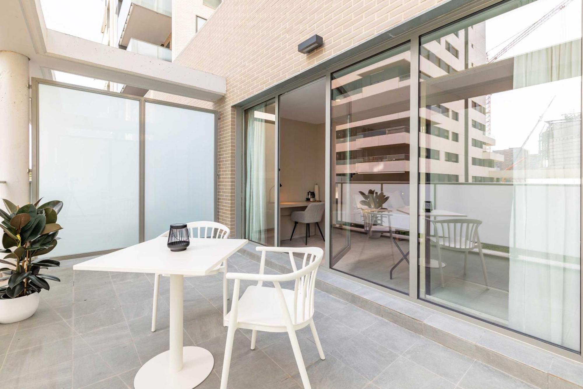 Hq Arena Hotel Valencia Exterior foto