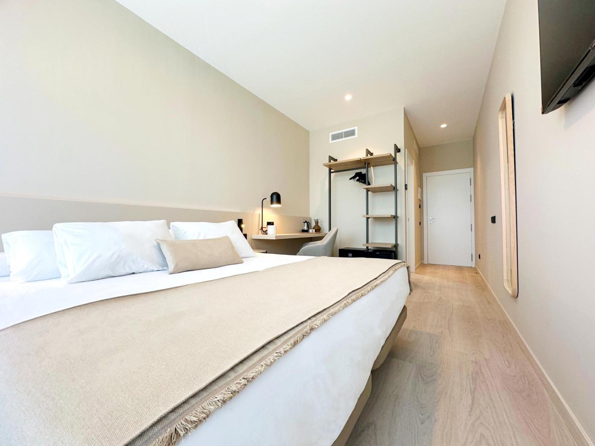 Hq Arena Hotel Valencia Exterior foto