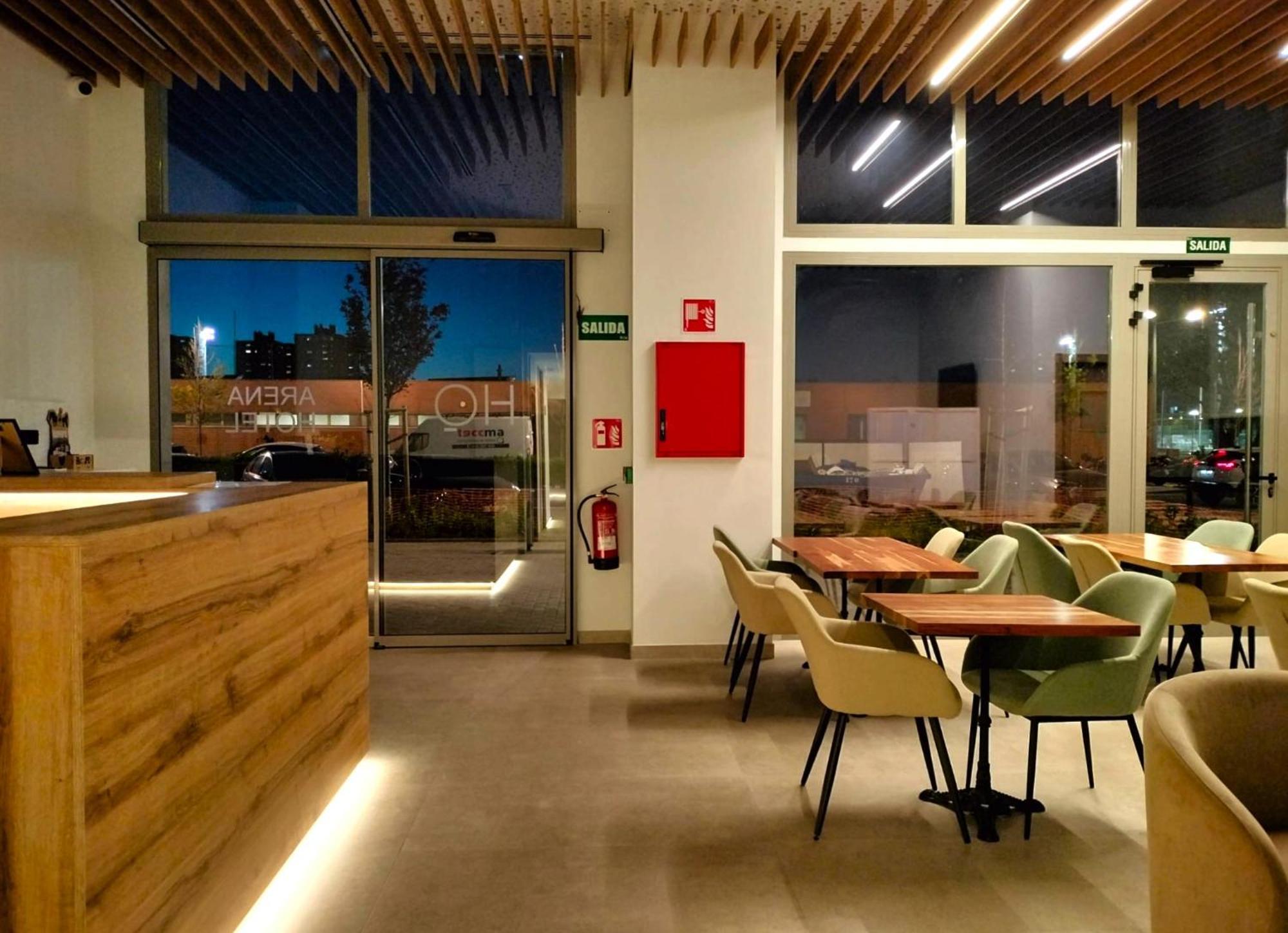 Hq Arena Hotel Valencia Exterior foto